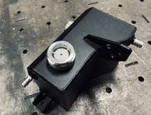 Aluminium header tank